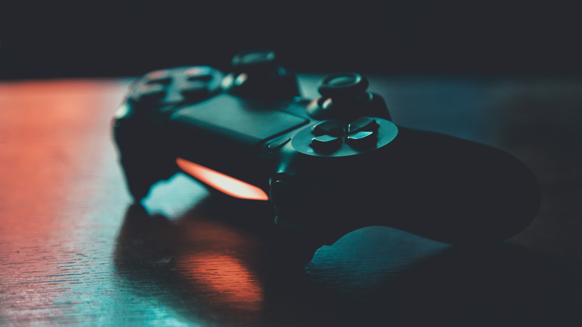TitanPortalEmpire competitive gaming setup